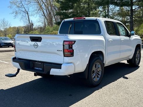 New 2026 Nissan Frontier SV w/ Tow Package AWD/4WD image 2