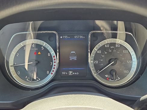 Used 2019 Nissan Titan SV RWD image 25