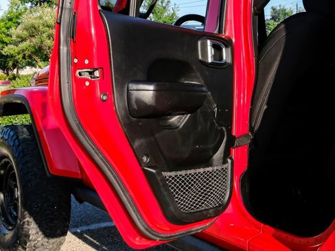 Used 2021 Jeep Gladiator Sport AWD/4WD image 46