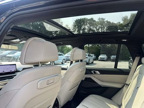 Used 2025 BMW X5 xDrive40i w/ M Sport Package AWD/4WD image 21