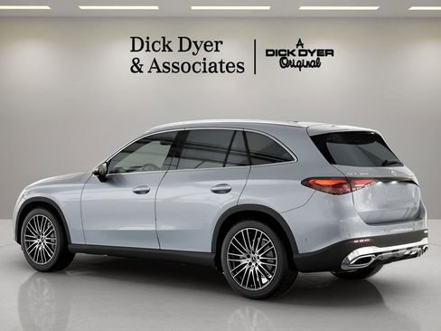 Used 2026 Mercedes-Benz GLC 300 image 25