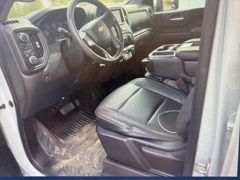 Used 2023 Chevrolet Silverado 2500 W/T w/ Snow Plow Prep/Camper Package image 12