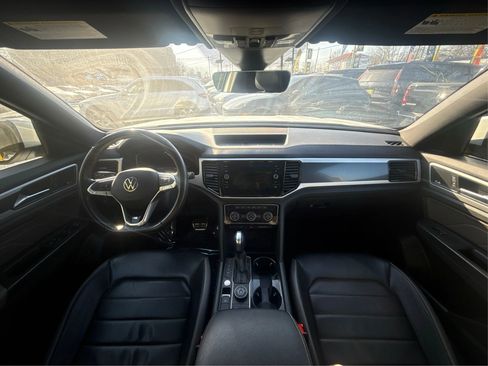 Used 2022 Volkswagen Atlas Cross Sport SEL Premium R-Line image 26