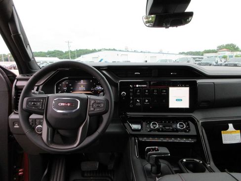 New 2026 GMC Sierra 1500 AT4X w/ LPO, Black Badging Package AWD/4WD image 18