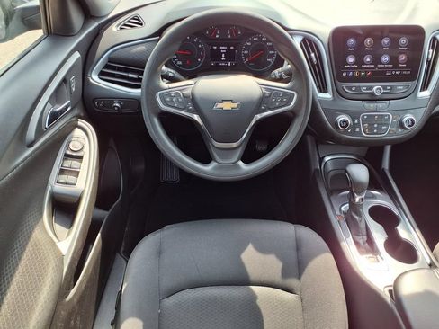 Used 2023 Chevrolet Malibu LT FWD image 10