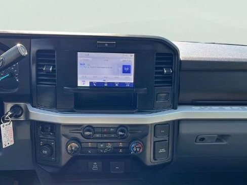 Certified 2025 Ford F250 XLT AWD/4WD image 10