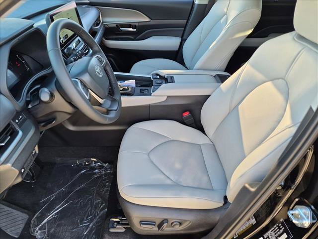 New 2026 Toyota Grand Highlander AWD Hybrid image 4