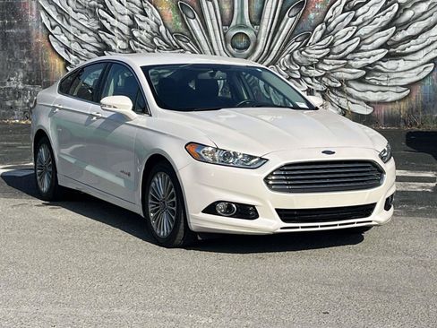 Used 2014 Ford Fusion Titanium FWD image 1