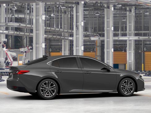 New 2026 Toyota Camry Hybrid AWD/4WD image 13