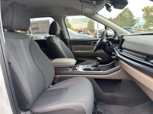 New 2026 Kia Carnival LX image 15