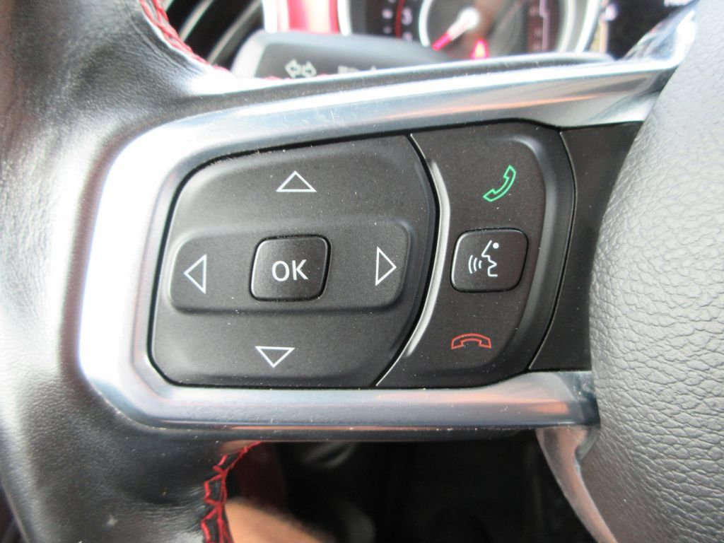 Used 2021 Jeep Wrangler Unlimited Rubicon AWD/4WD image 27