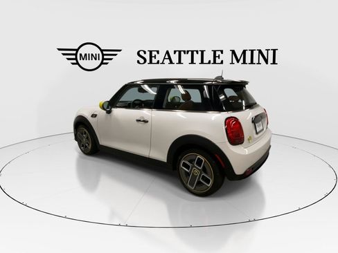 Used 2024 MINI Cooper SE FWD image 8