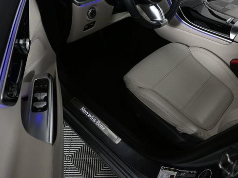 Certified 2022 Mercedes-Benz C 300 4MATIC Sedan image 7