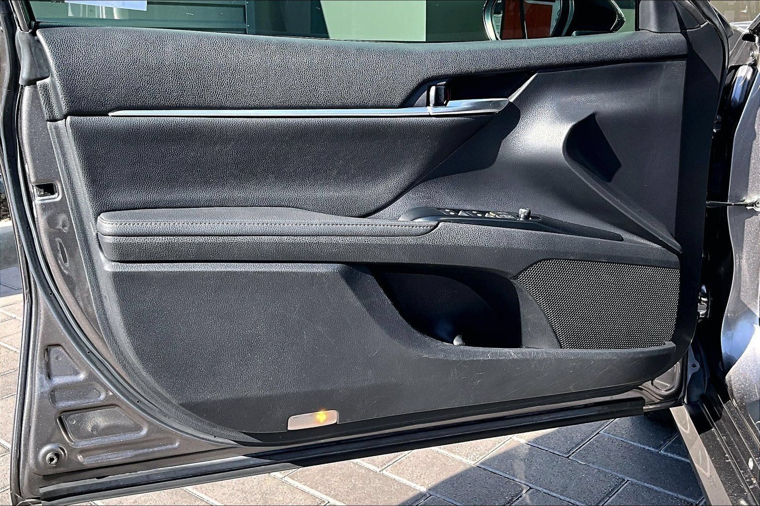 Used 2019 Toyota Camry XLE w/ Driver Assist Package FWD image 22