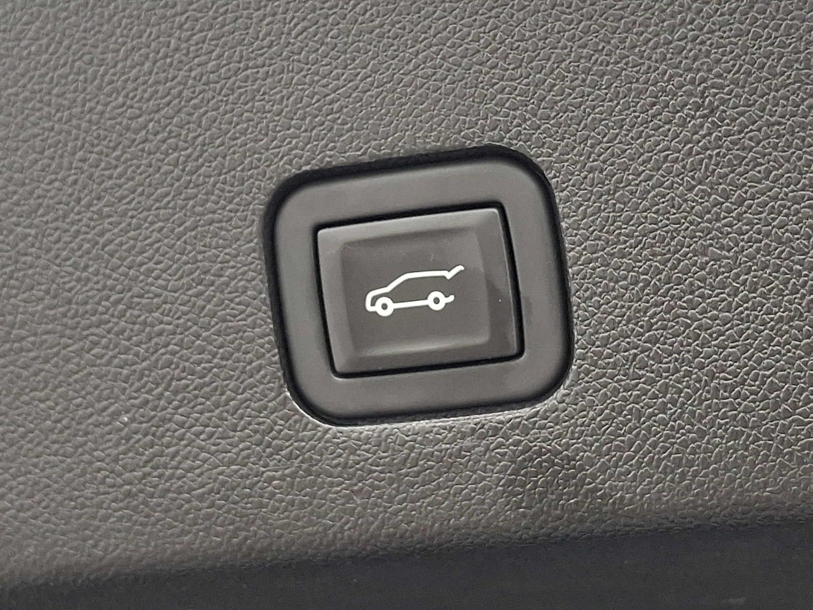 Certified 2024 Cadillac XT6 Premium Luxury AWD/4WD image 25