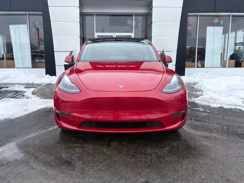 Used 2022 Tesla Model Y Performance image 6
