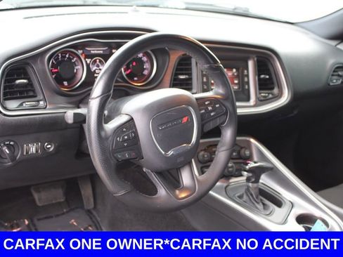 Used 2017 Dodge Challenger SXT image 17