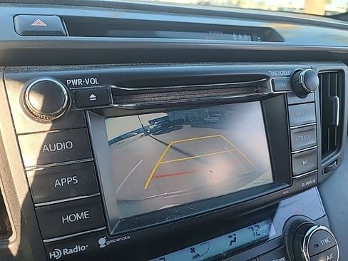 Used 2017 Toyota RAV4 SE image 18