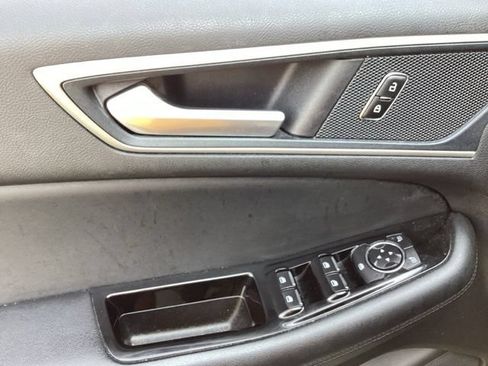 Used 2020 Ford Edge SEL w/ Cold Weather Package FWD image 23