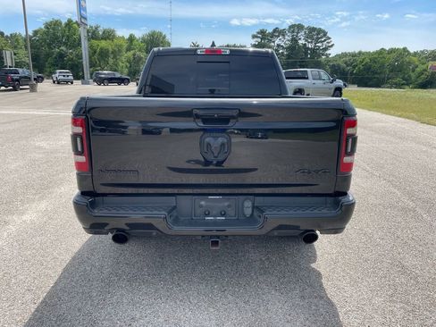 Used 2019 RAM 1500 Laramie AWD/4WD image 4