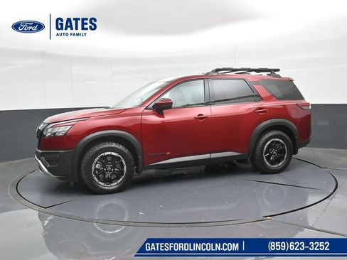 Used 2025 Nissan Pathfinder Rock Creek AWD/4WD image 7