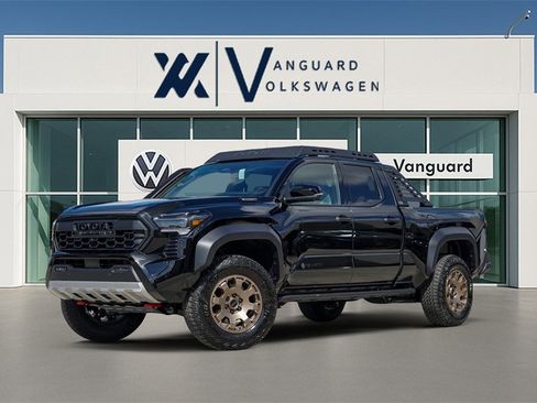 Used 2025 Toyota Tacoma TRD Sport w/ Tow Tech Package image 1