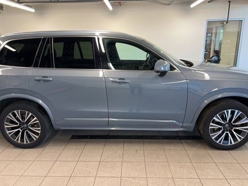 Used 2020 Volvo XC90 T5 Momentum image 8