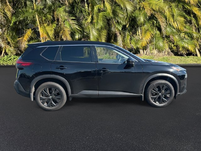Used 2023 Nissan Rogue SV w/ SV Premium B Package FWD image 3