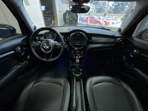 Used 2016 MINI Cooper 4-Door Hardtop image 19
