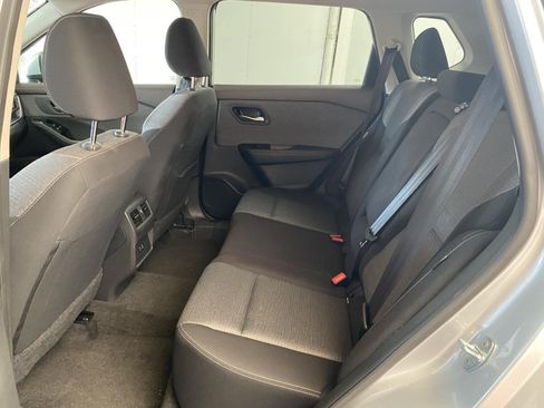 Used 2023 Nissan Rogue SV AWD/4WD image 16