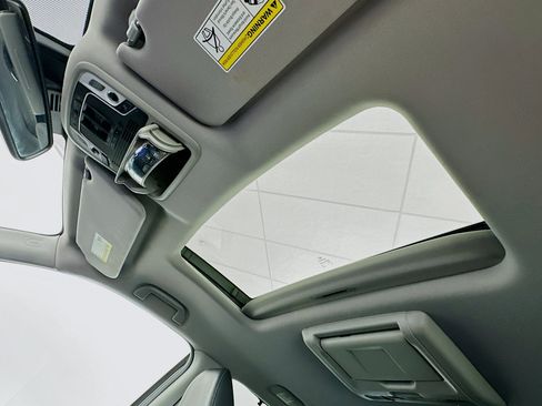 Used 2017 Honda Pilot Elite image 25