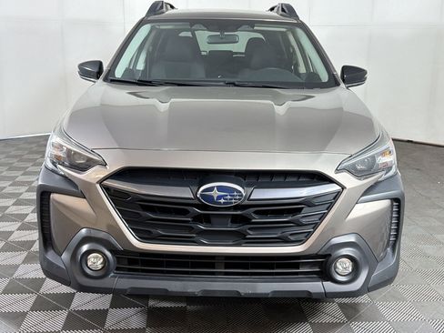 Used 2024 Subaru Outback Premium image 6