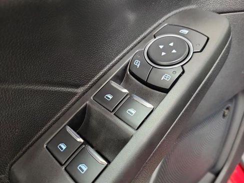 Used 2021 Ford Escape Titanium image 18