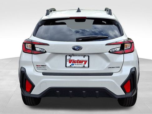 Certified 2024 Subaru Crosstrek 2.0i Premium image 5