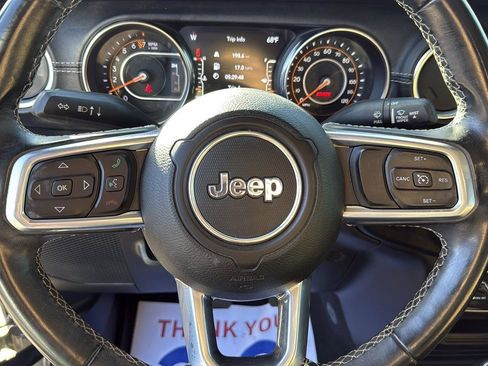 Used 2020 Jeep Gladiator Overland image 15