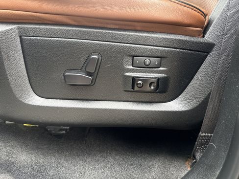 Used 2017 RAM 1500 Laramie Longhorn AWD/4WD image 19