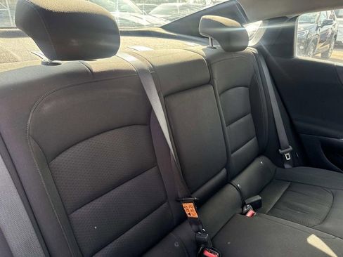 Used 2020 Chevrolet Malibu LT image 11