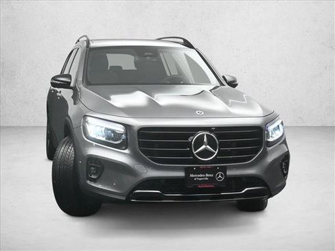 Certified 2026 Mercedes-Benz GLB 250 4MATIC image 3