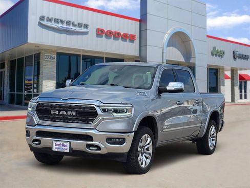 Used 2024 RAM 1500 Limited AWD/4WD image 2