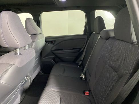 Certified 2025 Subaru Forester Premium image 30