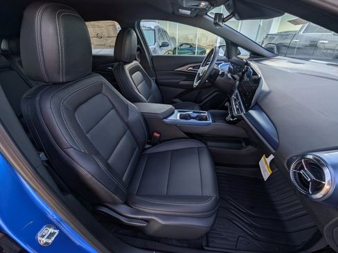 New 2026 Chevrolet Equinox EV LT image 14