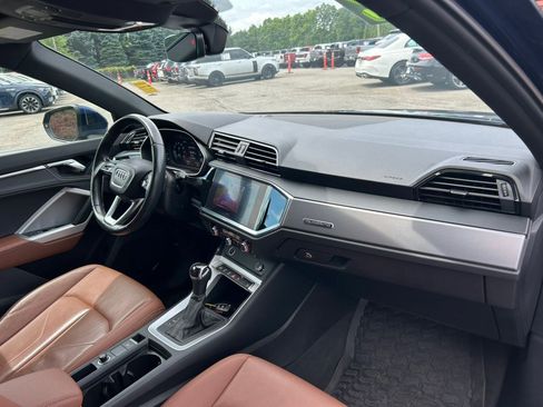 Used 2022 Audi Q3 2.0T Premium AWD/4WD image 19