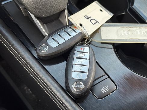 Certified 2021 Nissan Rogue Platinum image 41