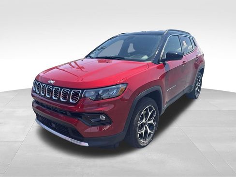 Used 2025 Jeep Compass Limited AWD/4WD image 8