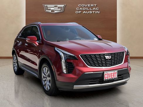 Used 2019 Cadillac XT4 Premium Luxury w/ Enhanced Visibility Package FWD image 6
