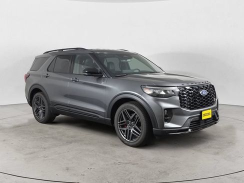Used 2026 Ford Explorer ST AWD/4WD image 3