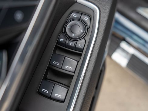 Used 2025 GMC Sierra 2500 Denali w/ Denali Reserve Package image 19