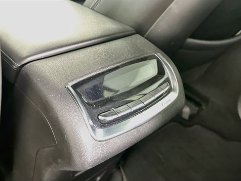 Used 2020 Cadillac XT6 Premium Luxury FWD image 28