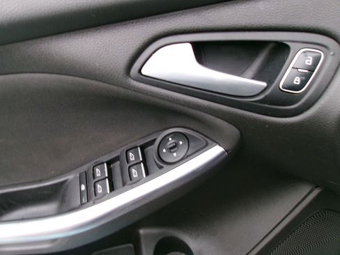 Used 2016 Ford Focus ST image 20