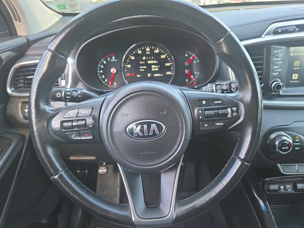 Used 2017 Kia Sorento EX FWD image 24